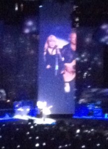Stevie Nicks and Lindsey Buckingham perform "Landslide"